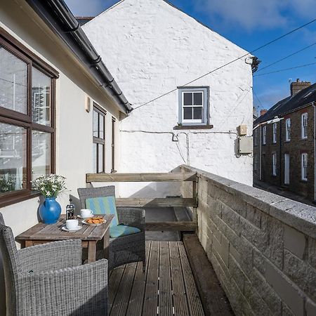 Villa The Boathouse For Two, St Davids, Garage Parking Exterior foto